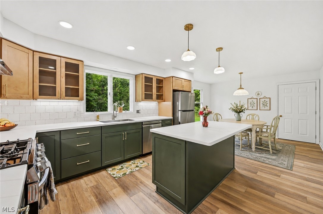 836 School Street Hubbard OH 44425
