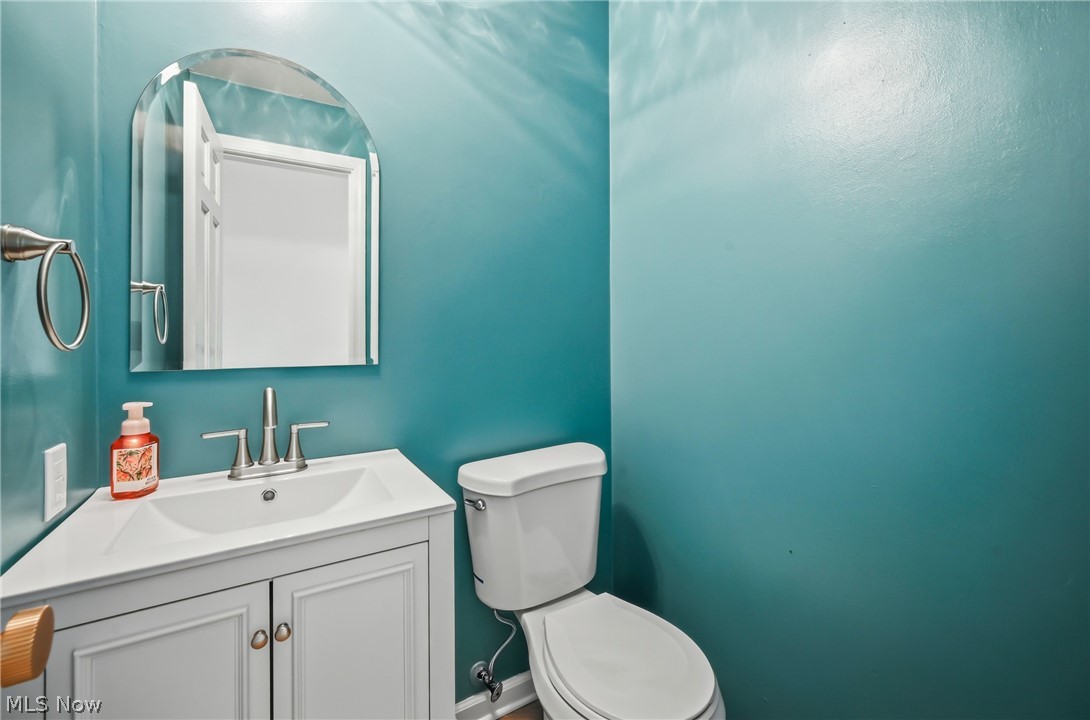 836 School Street Hubbard OH 44425