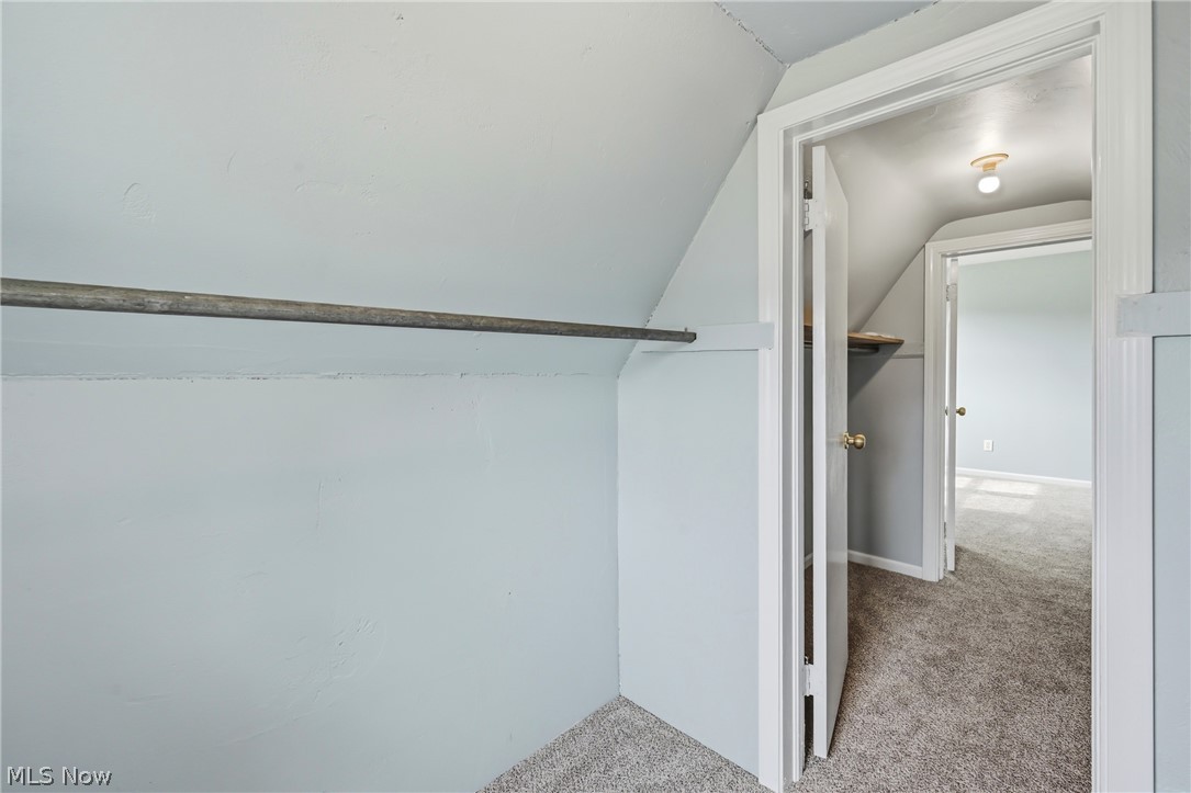 836 School Street Hubbard OH 44425