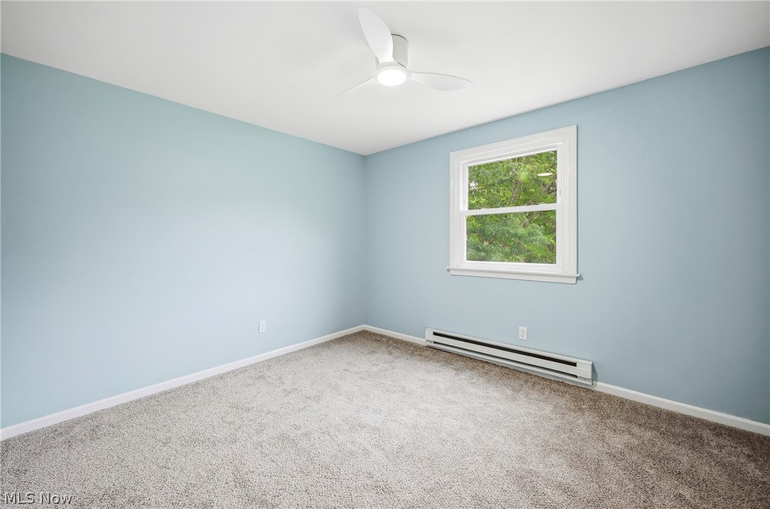836 School Street Hubbard OH 44425