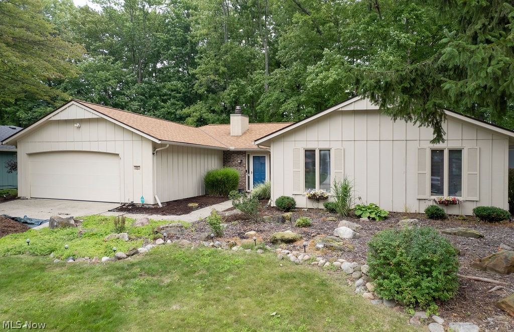 5901 Hawthorne Hollow North Ridgeville OH 44039