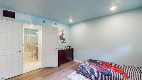 5901 Hawthorne Hollow North Ridgeville OH 44039