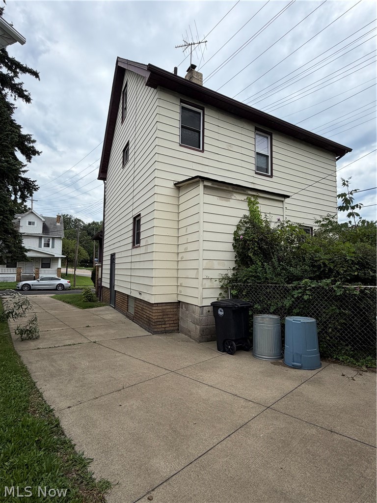 1057 Mozina Drive Cleveland OH 44119