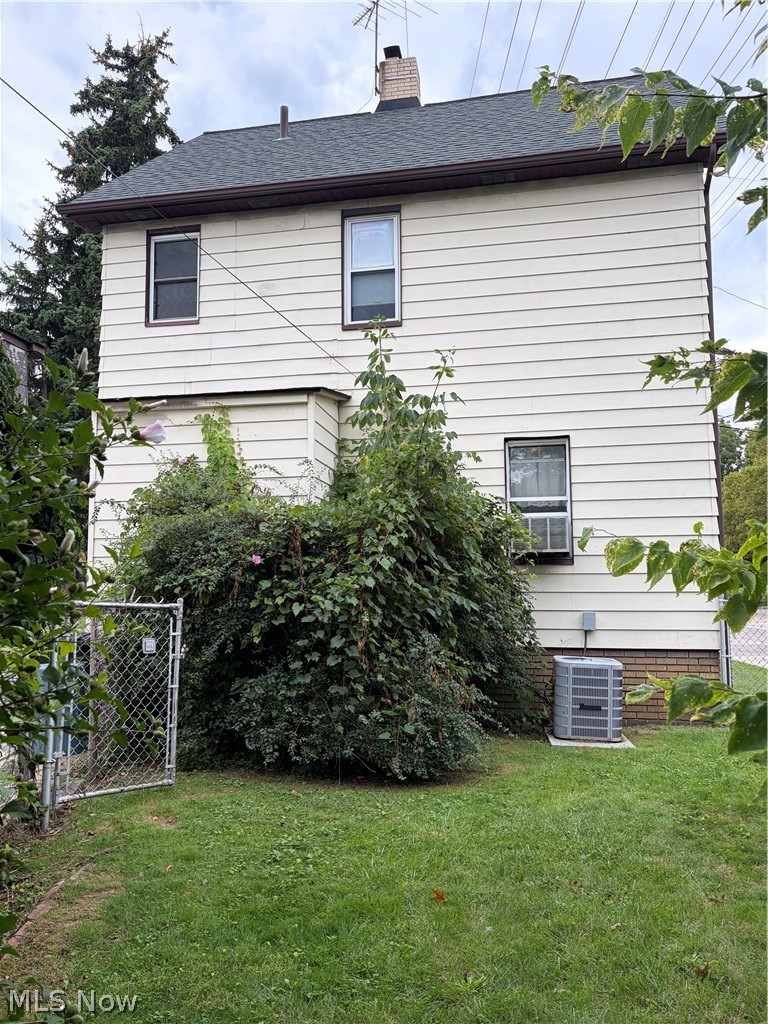 1057 Mozina Drive Cleveland OH 44119