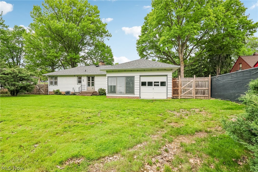 1818 E Wallings Road Broadview Heights OH 44147