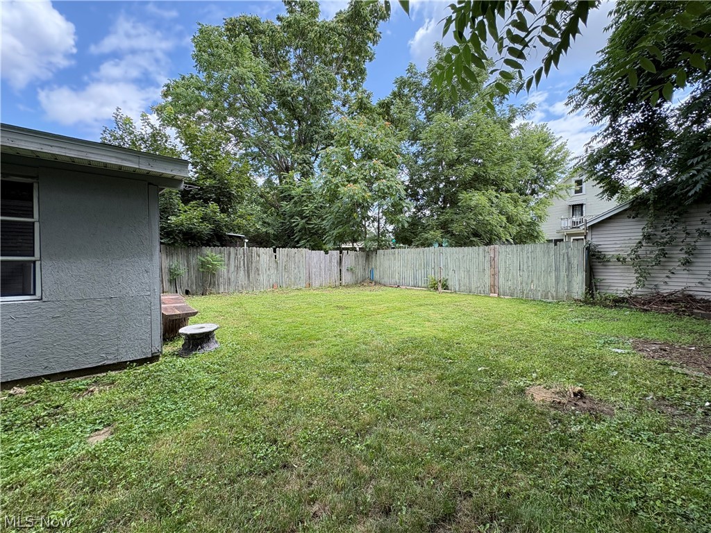 1082 Florida Avenue Akron OH 44314