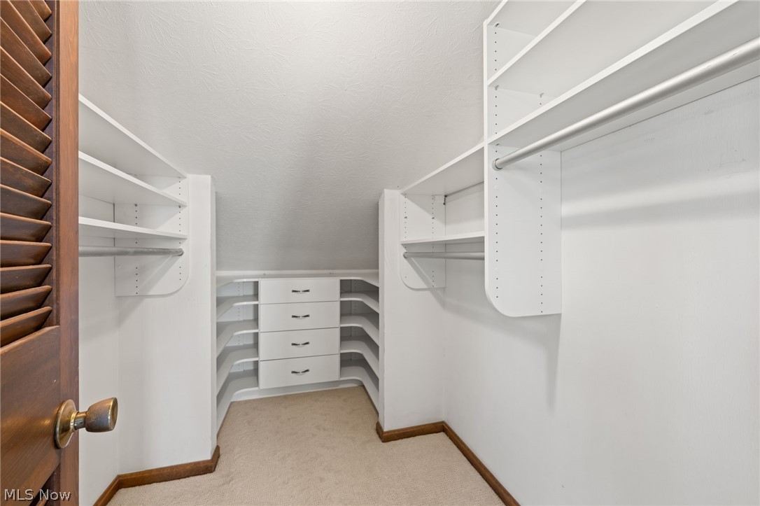 59 N Lakehurst Drive Eastlake OH 44095