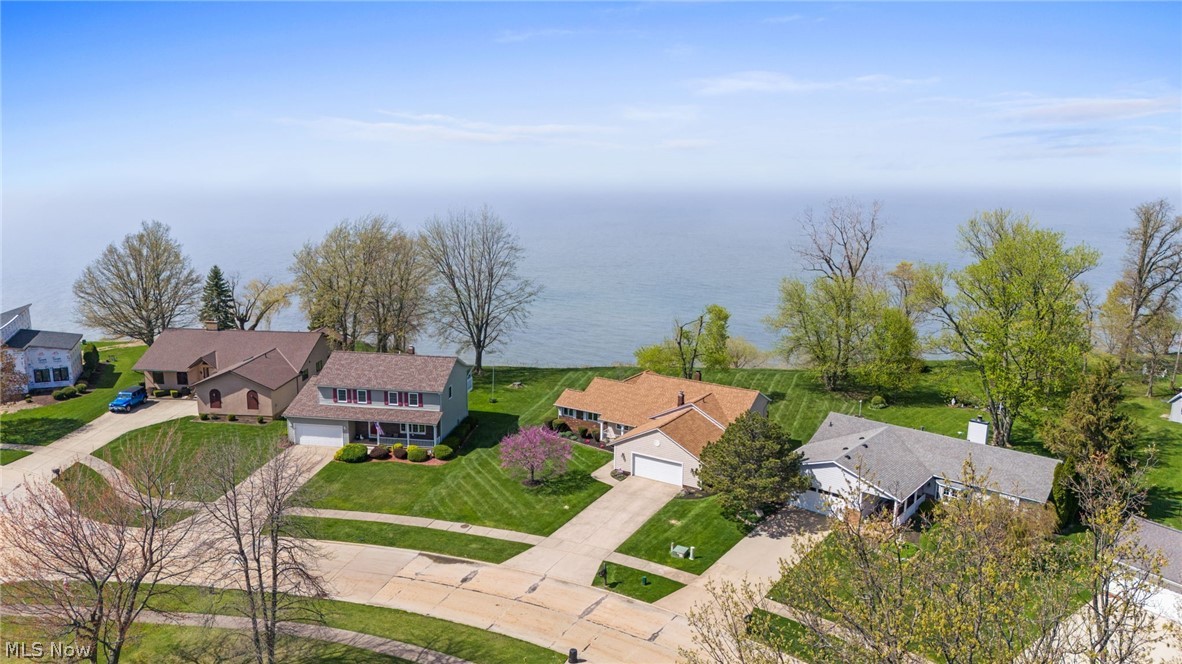 59 N Lakehurst Drive Eastlake OH 44095