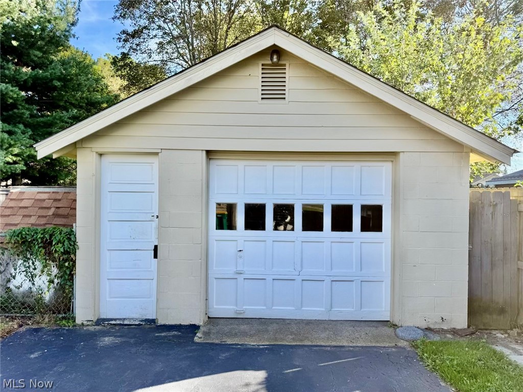 540 Eastlawn Street Geneva OH 44041