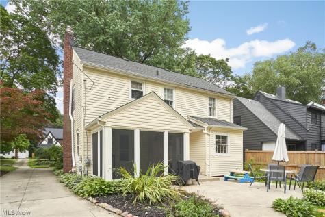 156 Melbourne Avenue Akron OH 44313