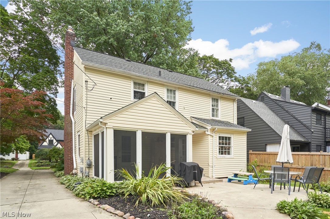 156 Melbourne Avenue Akron OH 44313