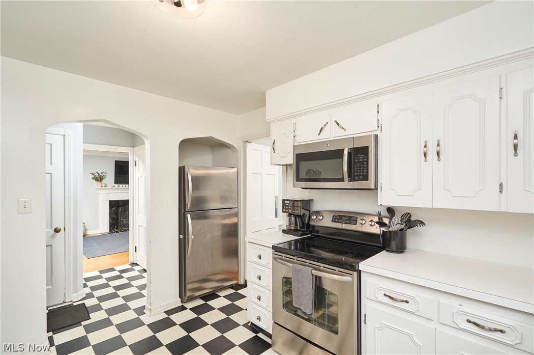 156 Melbourne Avenue Akron OH 44313