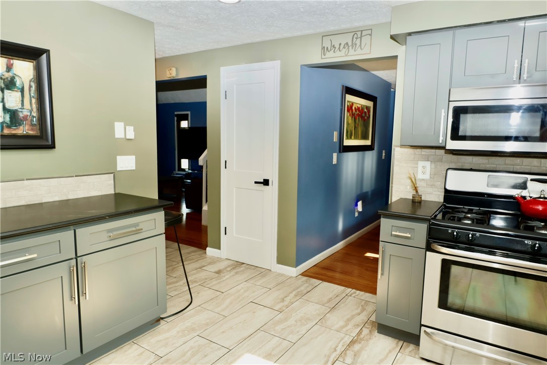 788 Idlewood Avenue Sheffield Lake OH 44054