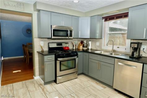 788 Idlewood Avenue Sheffield Lake OH 44054