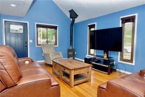 788 Idlewood Avenue Sheffield Lake OH 44054