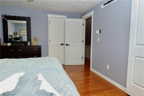 788 Idlewood Avenue Sheffield Lake OH 44054