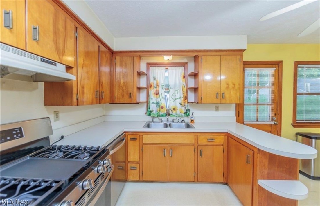 4521 Emerson Road South Euclid OH 44121