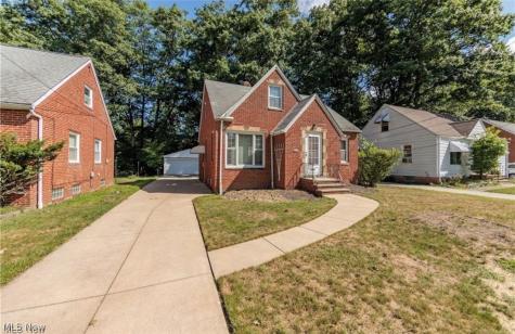 4521 Emerson Road South Euclid OH 44121