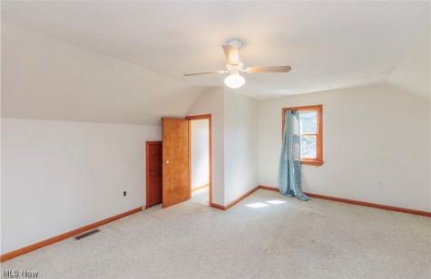 4521 Emerson Road South Euclid OH 44121