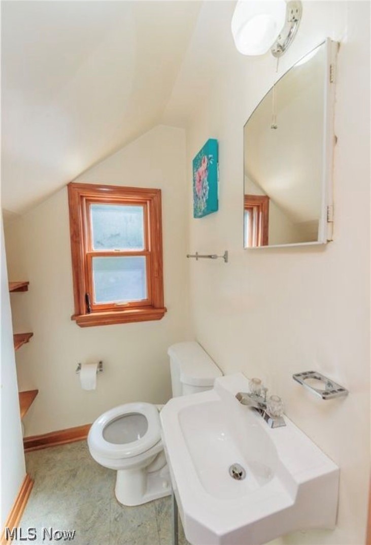 4521 Emerson Road South Euclid OH 44121