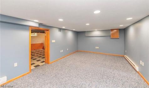 4521 Emerson Road South Euclid OH 44121