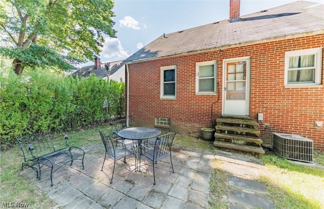 4521 Emerson Road South Euclid OH 44121