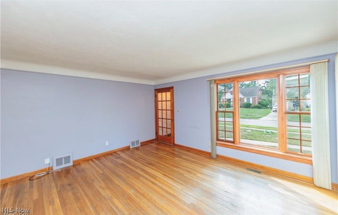 4521 Emerson Road South Euclid OH 44121