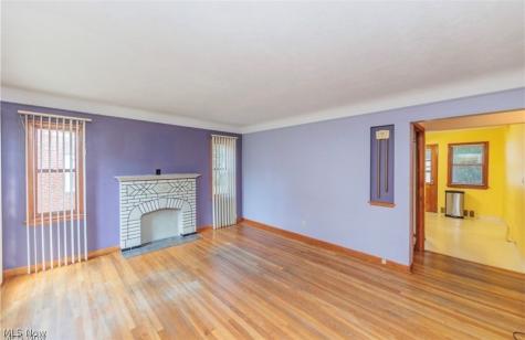 4521 Emerson Road South Euclid OH 44121