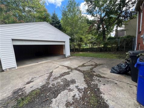 11413 Notre Dame Avenue Cleveland OH 44104