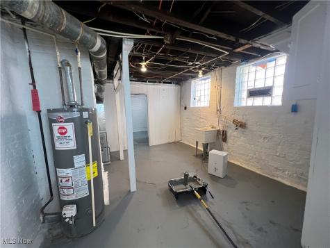 11413 Notre Dame Avenue Cleveland OH 44104