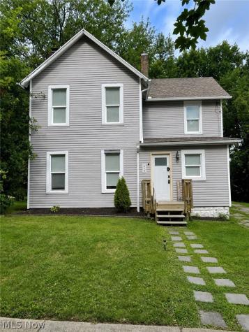 416 Bacon Avenue Akron OH 44320