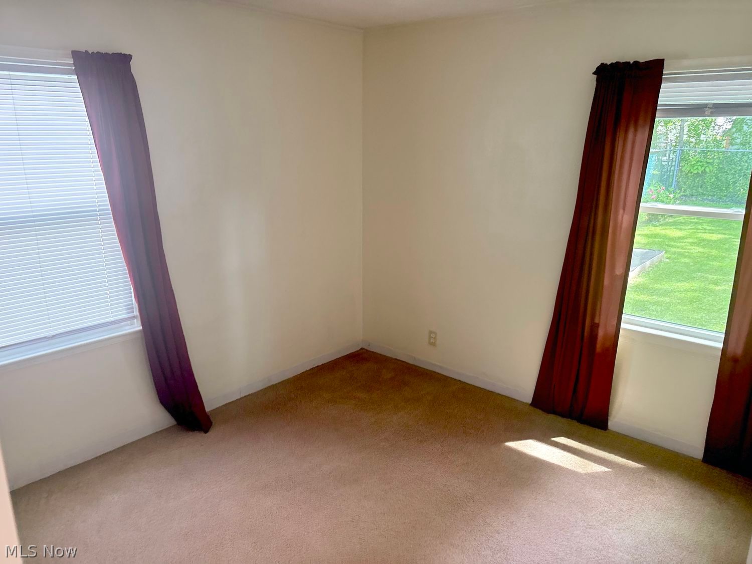 1977 Victoria Street Cuyahoga Falls OH 44221