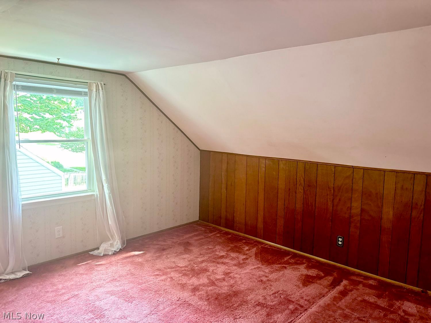 1977 Victoria Street Cuyahoga Falls OH 44221