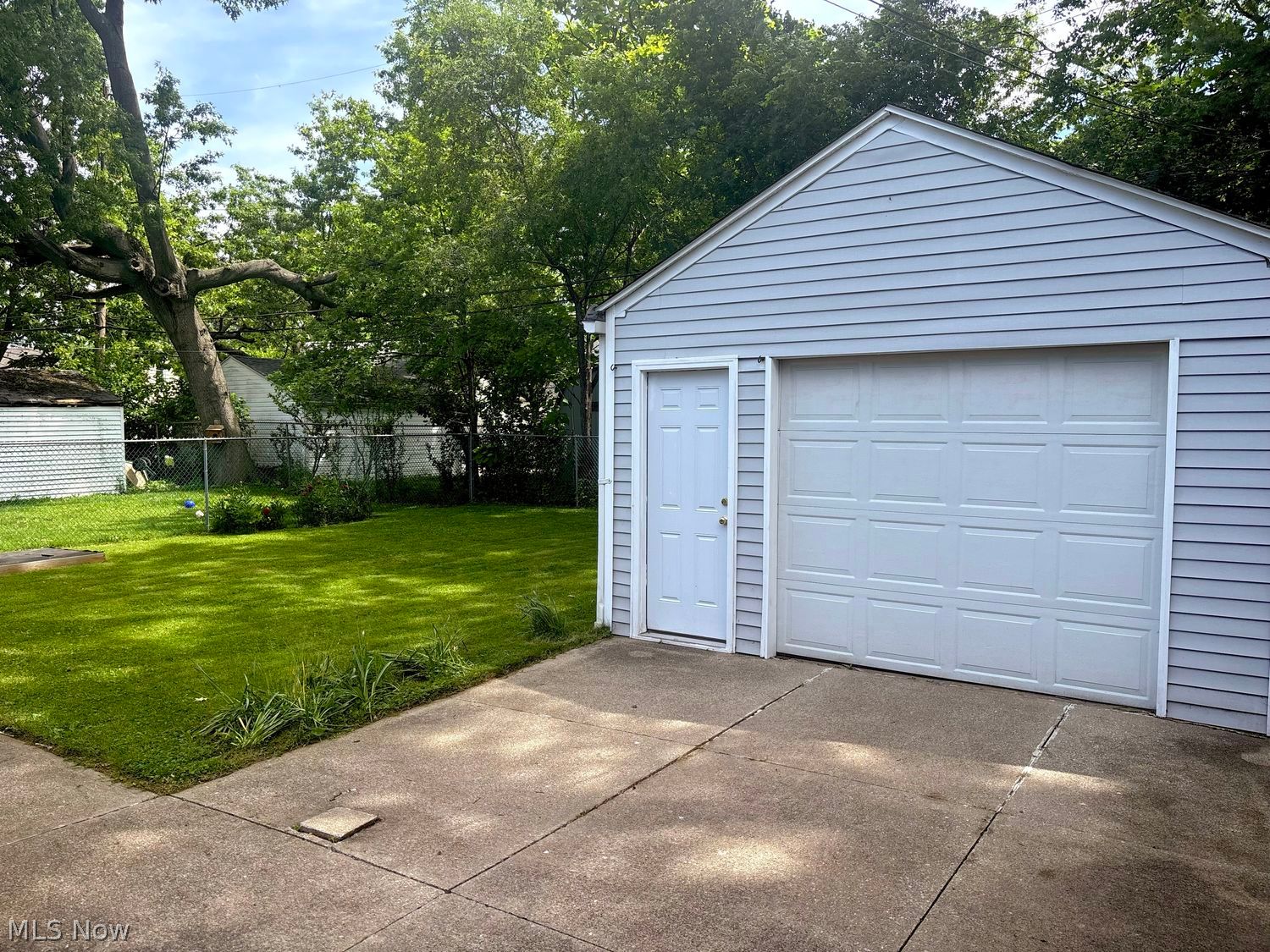 1977 Victoria Street Cuyahoga Falls OH 44221