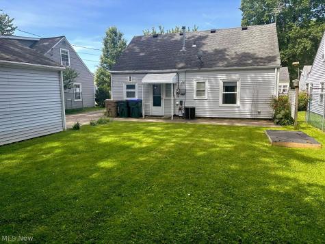 1977 Victoria Street Cuyahoga Falls OH 44221