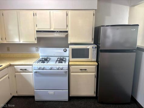 1977 Victoria Street Cuyahoga Falls OH 44221