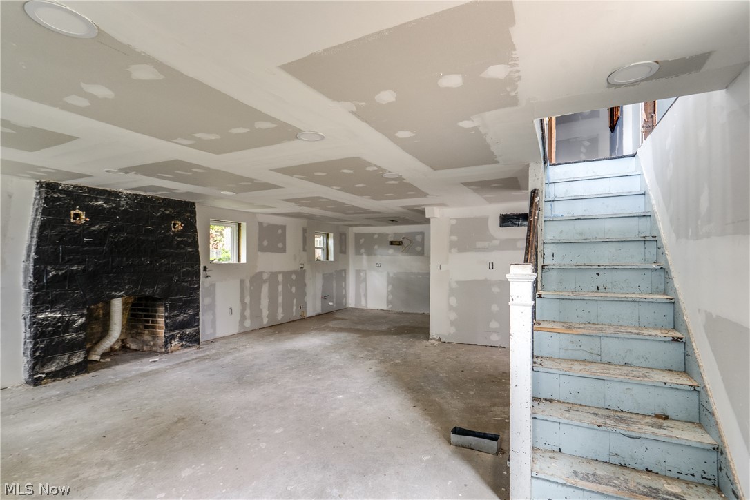 181 Portage Lakes Drive Akron OH 44319
