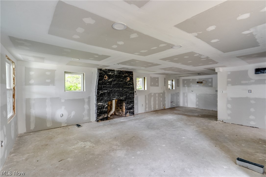 181 Portage Lakes Drive Akron OH 44319
