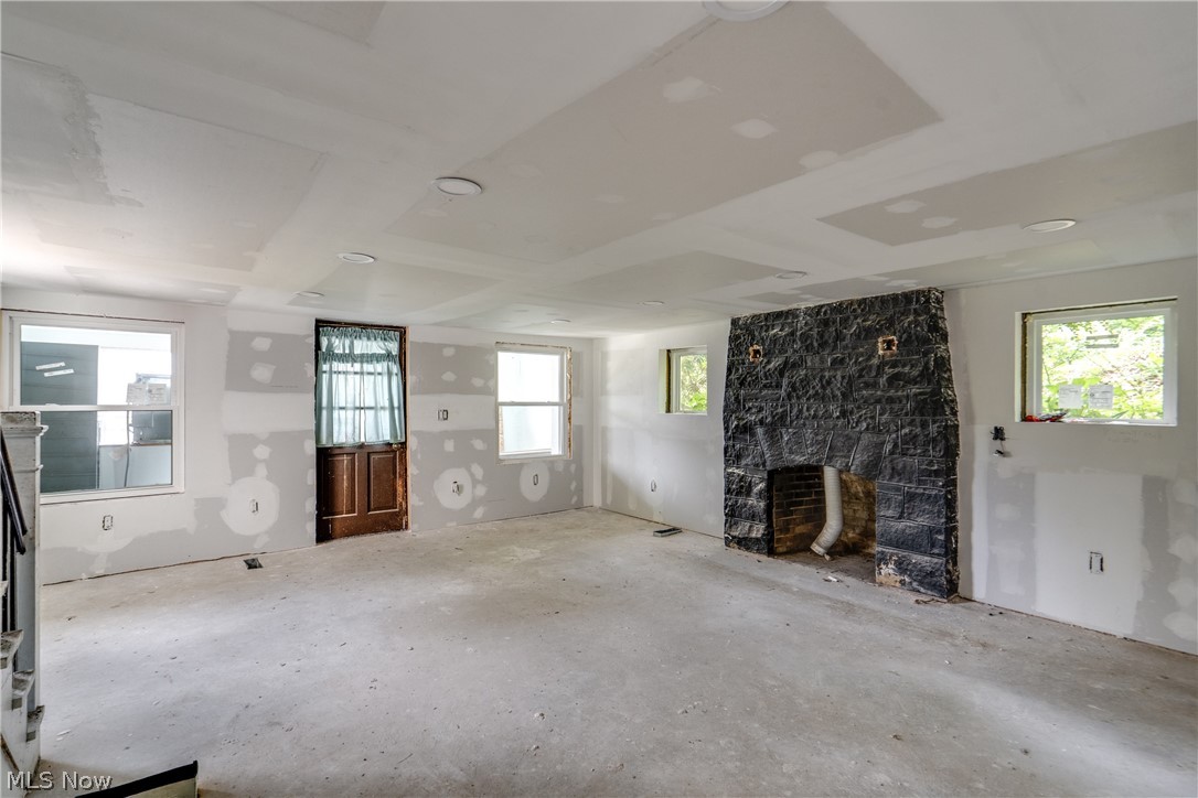 181 Portage Lakes Drive Akron OH 44319
