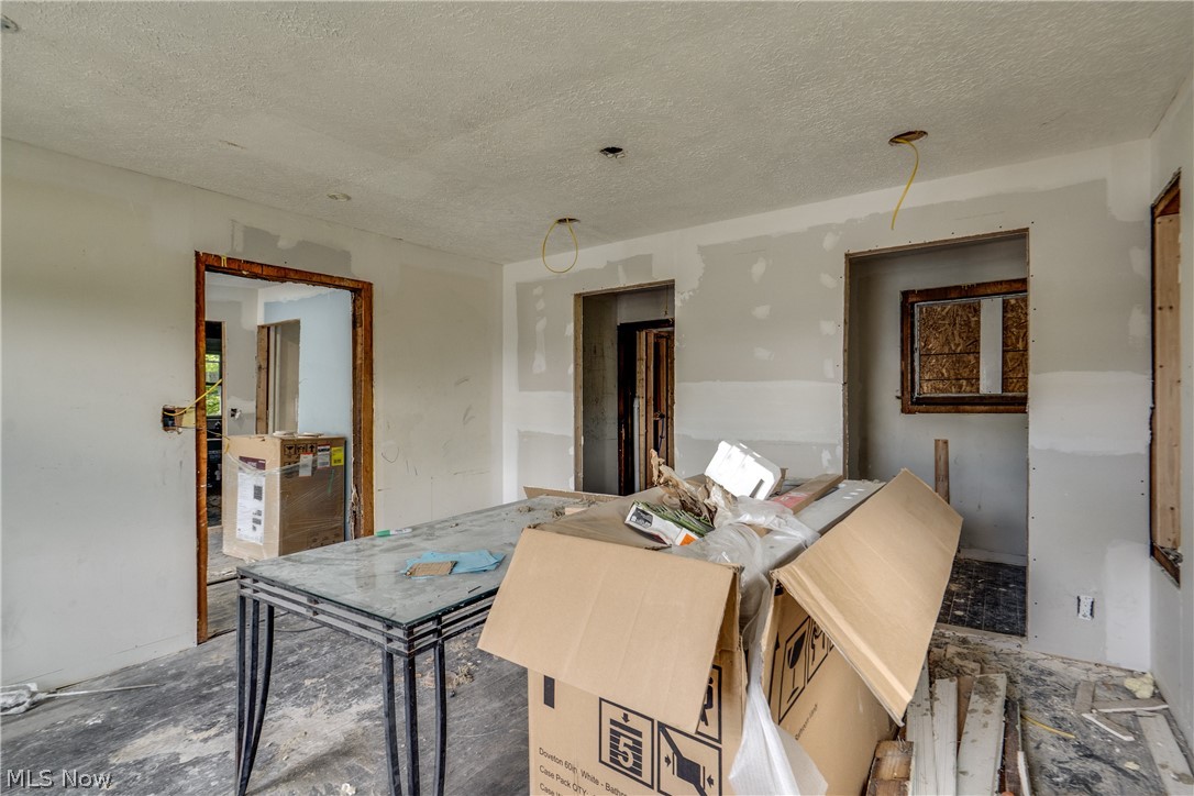 181 Portage Lakes Drive Akron OH 44319