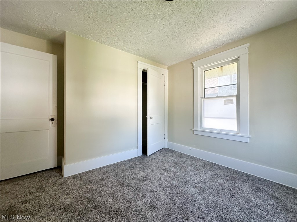 23 Helen Avenue Niles OH 44446