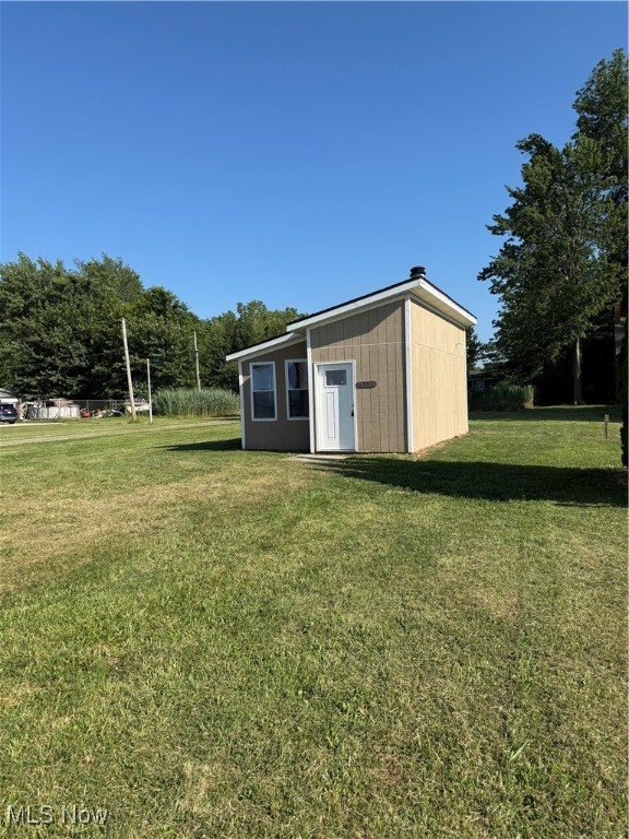 4394 Lake Road N Geneva OH 44041