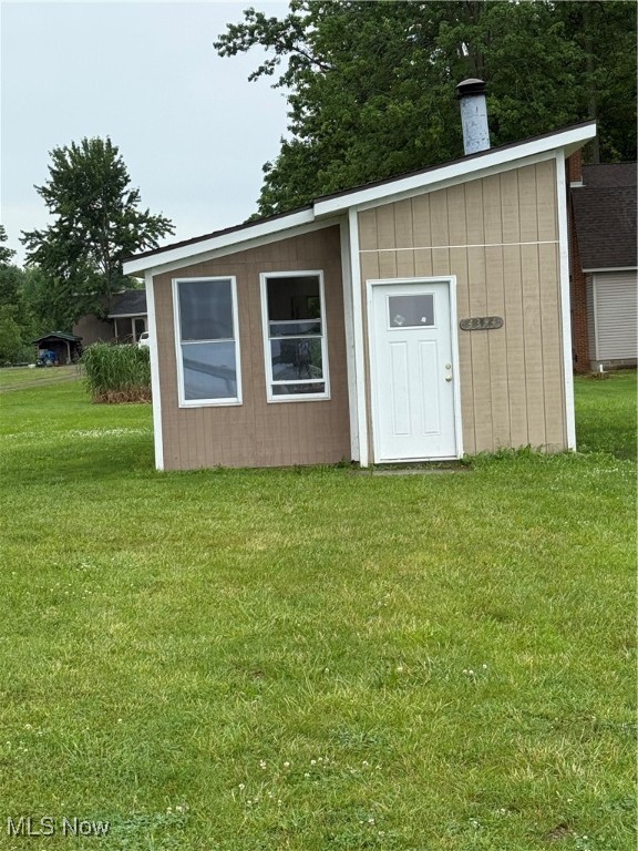 4394 Lake Road N Geneva OH 44041
