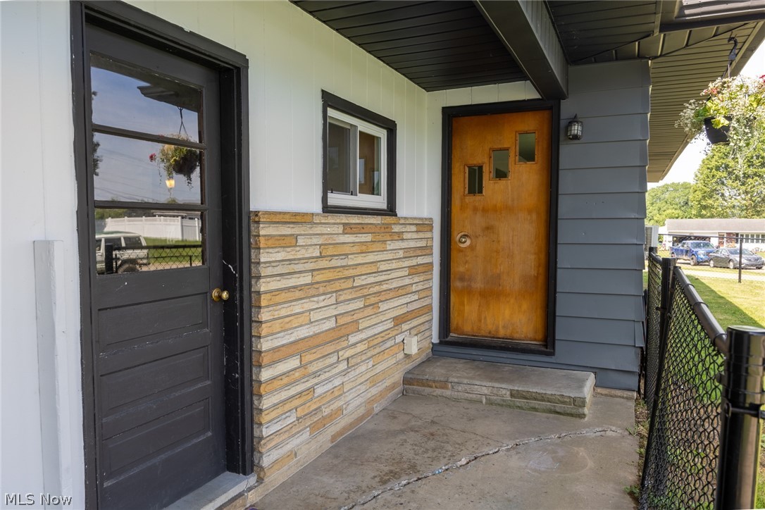 1279 Stewart Lane Coshocton OH 43812
