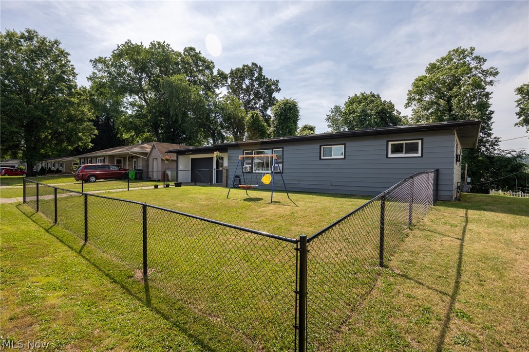 1279 Stewart Lane Coshocton OH 43812