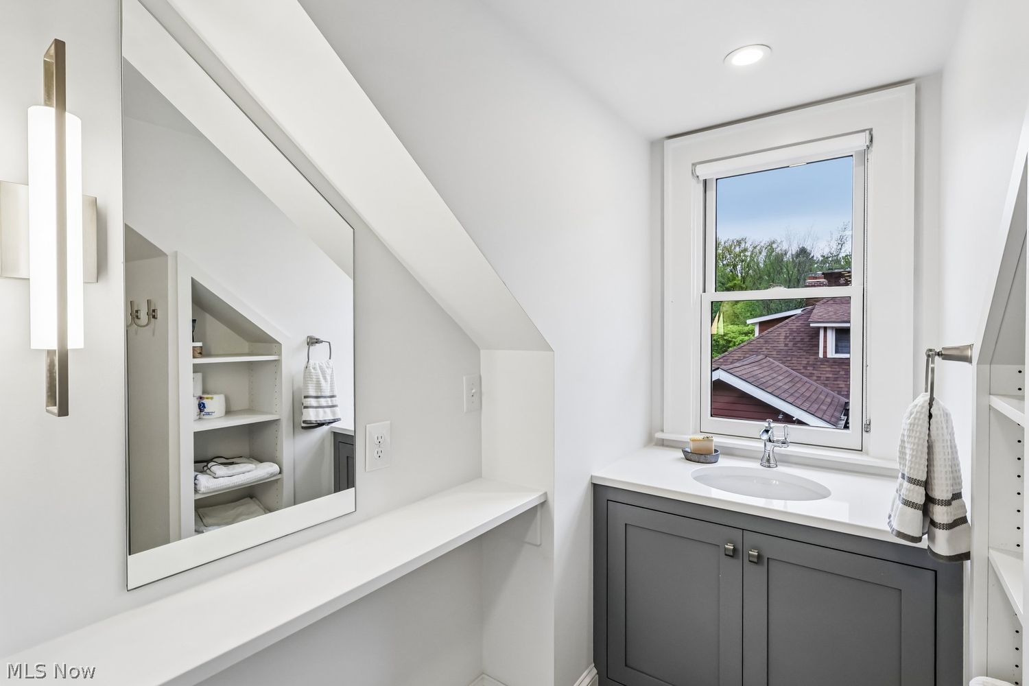 13810 Larchmere Boulevard Cleveland OH 44120