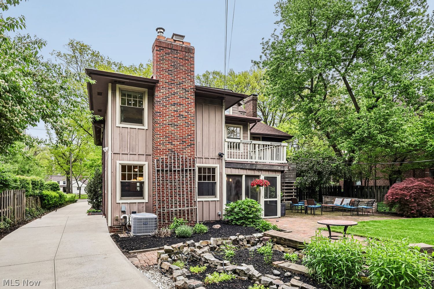 13810 Larchmere Boulevard Cleveland OH 44120