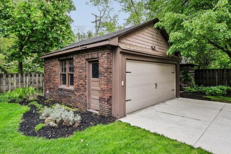 13810 Larchmere Boulevard Cleveland OH 44120