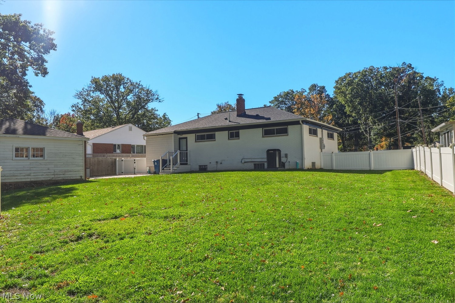 529 Woodlane Drive Bay Village OH 44140