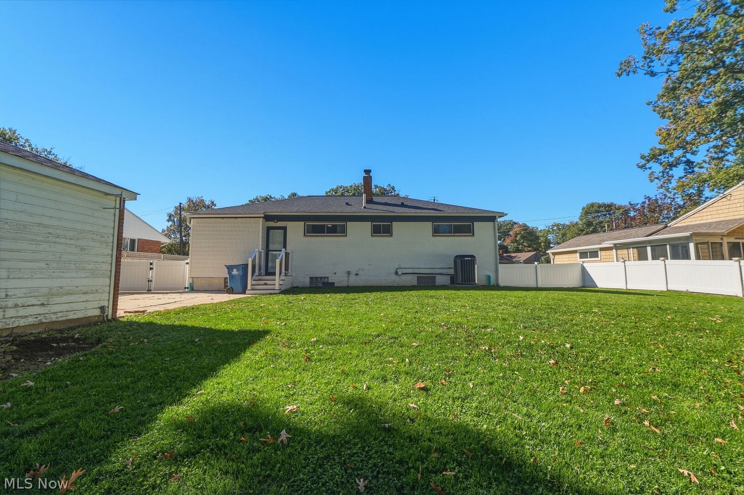 529 Woodlane Drive Bay Village OH 44140